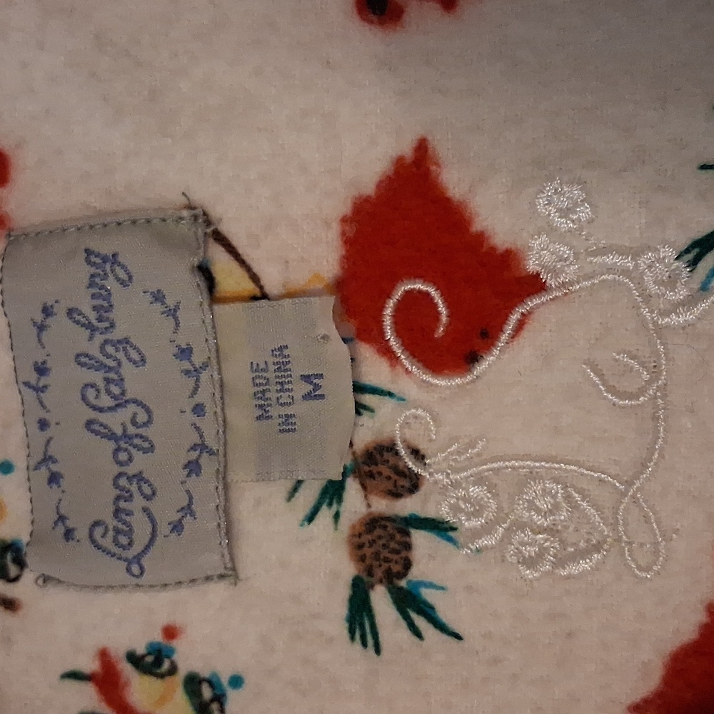 Lanz Medium White and Red Long-Sleeved Nightgown Pajamas - Picture 11 of 11